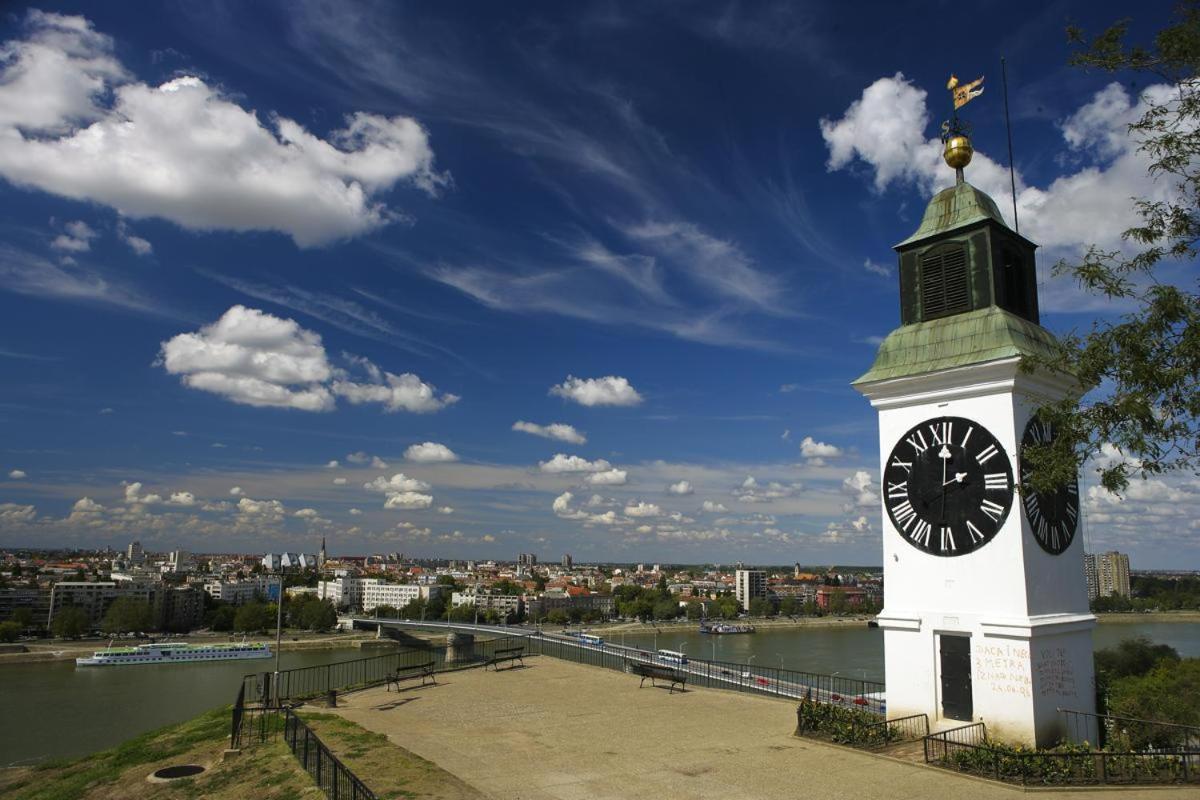 Oaza Centar Apartment Novi Sad Bagian luar foto